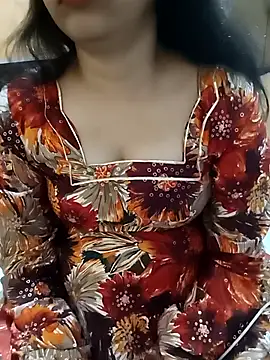 Snapshot of Diya_143 chatting on March 2025 06:44:02 PM Diya 143 online show from March 2025 06:44:02 PM