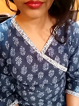 Snapshot of Diya_143 chatting on March 2025 08:17:01 AM Diya 143 online show from March 2025 08:17:01 AM