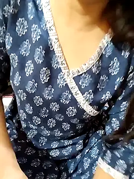 Snapshot of Diya_143 chatting on March 2025 03:46:02 PM Diya 143 online show from March 2025 03:46:02 PM