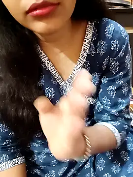 Snapshot of Diya_143 chatting on March 2025 10:06:02 PM Diya 143 online show from March 2025 10:06:02 PM