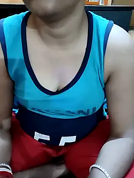 Snapshot of Diya_143 chatting on September 2025 05:46:02 PM Diya 143 online show from September 2025 05:46:02 PM