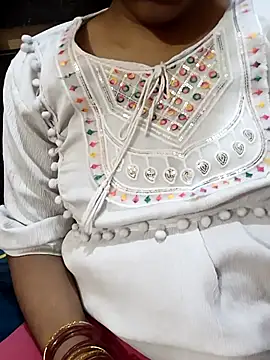 Snapshot of Diya_143 chatting on September 2025 07:58:01 AM Diya 143 online show from September 2025 07:58:01 AM