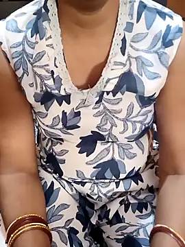 Snapshot of Diya_143 chatting on October 2025 08:09:02 AM Diya 143 online show from October 2025 08:09:02 AM