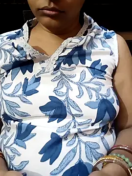 Snapshot of Diya_143 chatting on October 2025 08:39:01 PM Diya 143 online show from October 2025 08:39:01 PM