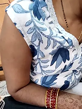 Snapshot of Diya_143 chatting on October 2025 06:13:02 AM Diya 143 online show from October 2025 06:13:02 AM