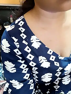 Snapshot of Diya_143 chatting on October 2025 08:48:01 AM Diya 143 online show from October 2025 08:48:01 AM