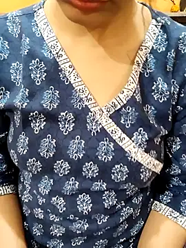 Snapshot of Diya_143 chatting on November 2025 07:36:02 PM Diya 143 online show from November 2025 07:36:02 PM