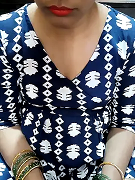 Snapshot of Diya_143 chatting on November 2025 07:52:01 AM Diya 143 online show from November 2025 07:52:01 AM