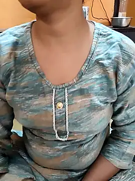 Snapshot of Diya_143 chatting on November 2025 08:25:01 AM Diya 143 online show from November 2025 08:25:01 AM