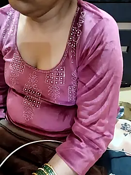 Snapshot of Diya_143 chatting on November 2025 08:08:02 PM Diya 143 online show from November 2025 08:08:02 PM