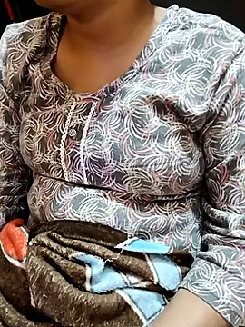 Snapshot of Diya_143 chatting on November 2025 08:25:02 AM Diya 143 online show from November 2025 08:25:02 AM