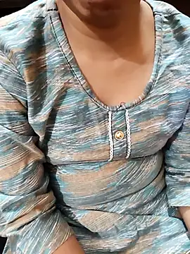 Snapshot of Diya_143 chatting on November 2025 05:55:02 PM Diya 143 online show from November 2025 05:55:02 PM