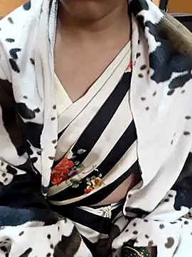 Snapshot of Diya_143 chatting on November 2025 07:33:02 AM Diya 143 online show from November 2025 07:33:02 AM