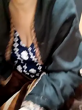 Snapshot of Diya_143 chatting on December 2025 06:32:01 AM Diya 143 online show from December 2025 06:32:01 AM