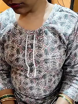 Snapshot of Diya_143 chatting on December 2025 06:55:02 AM Diya 143 online show from December 2025 06:55:02 AM