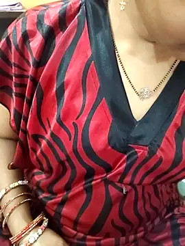 Diya 143 online show from May 2026 07:18:02 PM