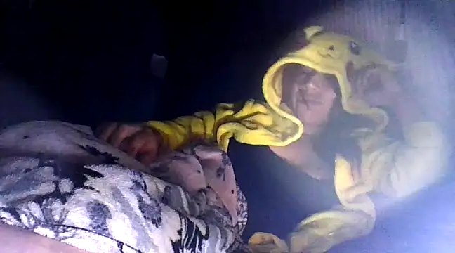 Snapshot of Shelzy420 chatting on March 2025 06:43:02 AM Shelzy420 online show from March 2025 06:43:02 AM