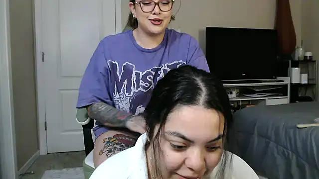 Snapshot of nativepumpkin95 chatting on January 2025 08:00:01 PM nativepumpkin95 online show from January 2025 08:00:01 PM