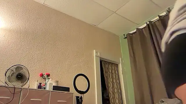 Snapshot of nativepumpkin95 chatting on November 2025 03:06:02 AM nativepumpkin95 online show from November 2025 03:06:02 AM