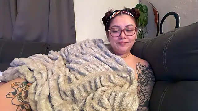 nativepumpkin95 online show from March 2026 04:39:01 AM