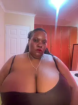 Snapshot of Michyboldy chatting on February 2026 07:03:02 AM Michyboldy online show from February 2026 07:03:02 AM