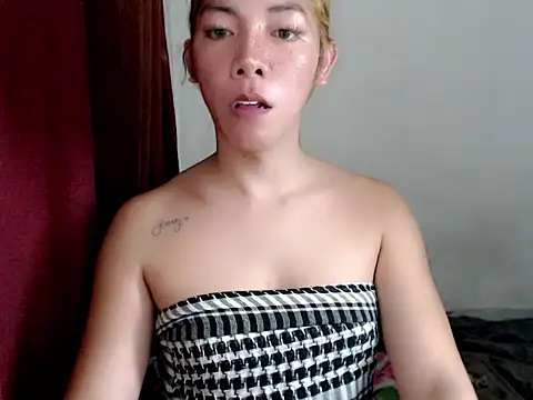 Snapshot of perly_169 chatting on April 2026 10:46:01 AM perly 169 online show from April 2026 10:46:01 AM