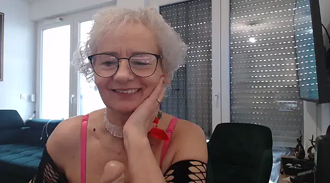 Snapshot of Hot_Ann52 chatting on February 2025 09:19:01 AM Hot Ann52 online show from February 2025 09:19:01 AM