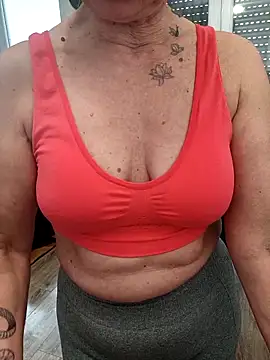 Snapshot of Hot_Ann52 chatting on February 2025 09:36:02 AM Hot Ann52 online show from February 2025 09:36:02 AM