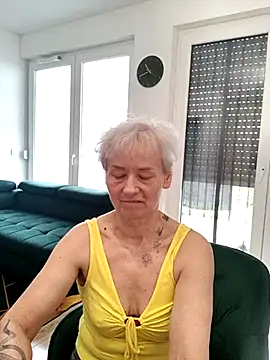 Snapshot of Hot_Ann52 chatting on March 2025 09:44:02 AM Hot Ann52 online show from March 2025 09:44:02 AM