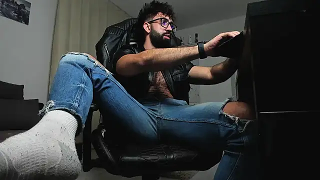 liamaesthetic online show from February 2026 07:56:01 PM