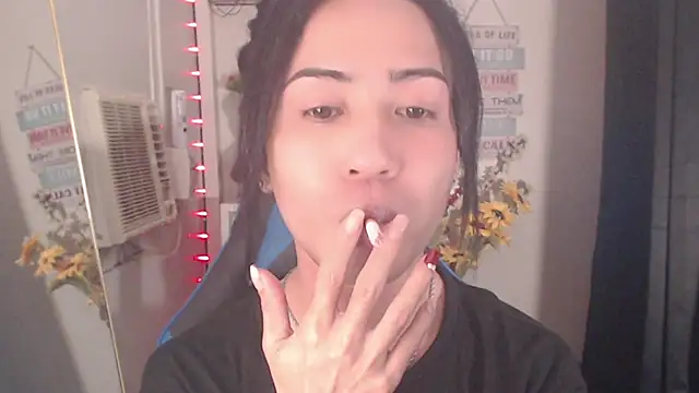 Lemonadexxx online show from December 2025 05:02:01 AM