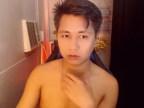 Snapshot of khael_moreno chatting on November 2025 10:54:01 PM khael moreno online show from November 2025 10:54:01 PM