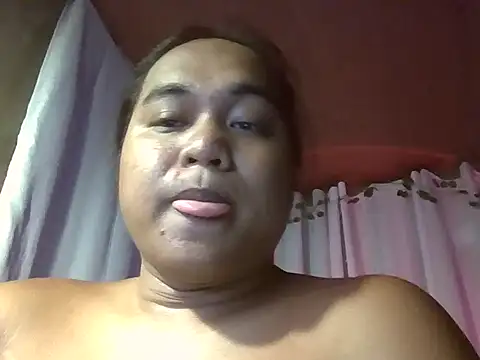 Snapshot of bettina_love chatting on April 2026 05:03:01 AM bettina love online show from April 2026 05:03:01 AM