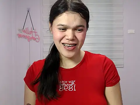 Snapshot of Miss_Ivanawolf chatting on July 2026 08:11:02 AM Miss Ivanawolf online show from July 2026 08:11:02 AM