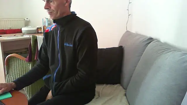 Snapshot of Manuchao_666 chatting on June 2026 10:58:02 AM Manuchao 666 online show from June 2026 10:58:02 AM