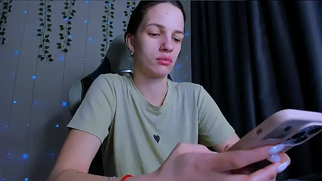 KarlaSim online show from February 2026 12:10:01 AM