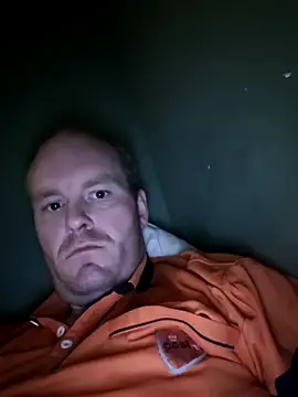 Snapshot of Janssen88 chatting on November 2025 01:06:02 AM Janssen88 online show from November 2025 01:06:02 AM