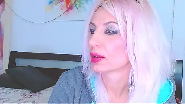 HoneyLara online show from February 2025 03:12:01 AM