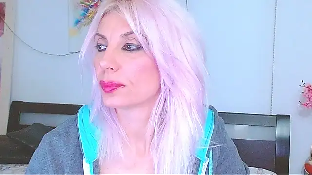 HoneyLara online show from March 2025 01:31:02 AM