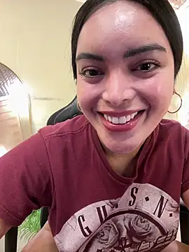 Snapshot of HotstuffCherrySummer chatting on December 2025 08:45:01 AM HotstuffCherrySummer online show from December 2025 08:45:01 AM