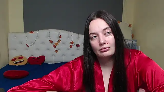 Snapshot of MilanaPrice chatting on November 2025 06:30:01 PM MilanaPrice online show from November 2025 06:30:01 PM