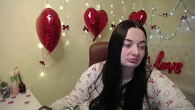 Snapshot of MilanaPrice chatting on February 2026 08:37:02 PM MilanaPrice online show from February 2026 08:37:02 PM