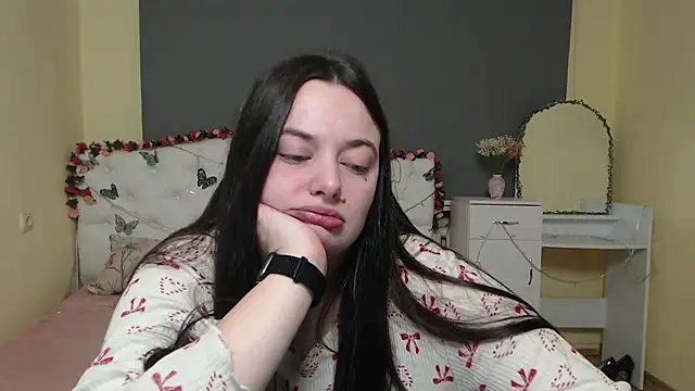 Snapshot of MilanaPrice chatting on February 2026 06:24:01 AM MilanaPrice online show from February 2026 06:24:01 AM