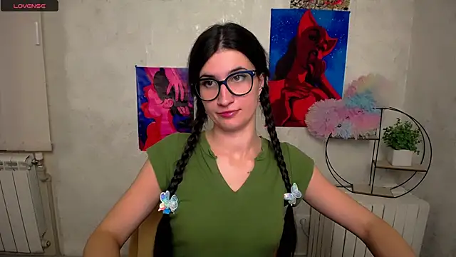 MaryEm976 online show from November 2025 01:43:01 PM