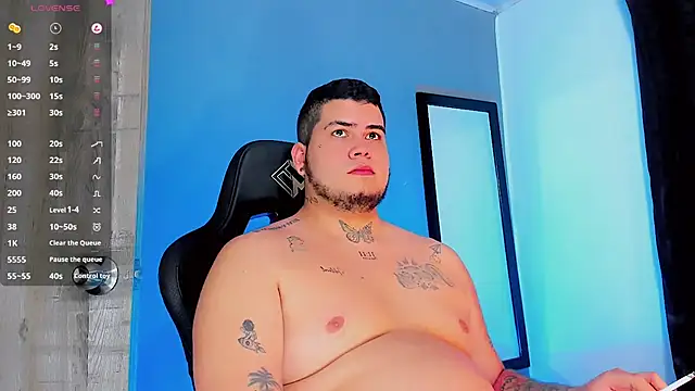 Snapshot of Thomas_chubbyxhot chatting on January 2025 07:17:01 AM Thomas chubbyxhot online show from January 2025 07:17:01 AM