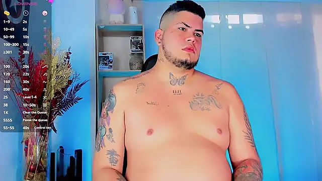 Snapshot of Thomas_chubbyxhot chatting on February 2025 01:14:02 PM Thomas chubbyxhot online show from February 2025 01:14:02 PM