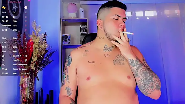 Snapshot of Thomas_chubbyxhot chatting on February 2025 07:19:02 PM Thomas chubbyxhot online show from February 2025 07:19:02 PM