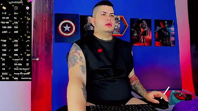 Snapshot of Thomas_chubbyxhot chatting on September 2025 03:01:01 PM Thomas chubbyxhot online show from September 2025 03:01:01 PM