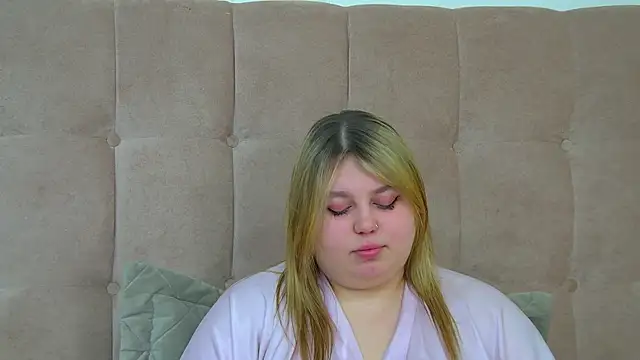 LillianKim online show from February 2026 06:44:02 PM