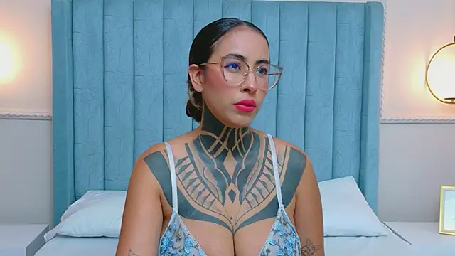 NicoleBlum online show from May 2026 07:44:01 PM